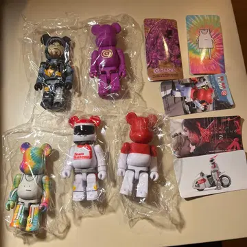 베어브릭 50주년 5체 묶음 판매 시크릿 포함