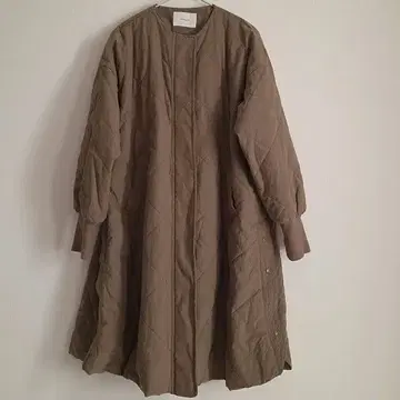 [ 새상품급 ] natural by CLIP 퀼팅 코트 슬릿 베이지