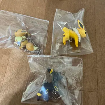 포켓몬 집게 연결 마스코트 이브이 블래키 썬더