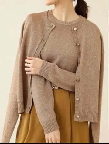 NATURAL BEAUTY BASIC 카네코 아야 라메 니트 가디건