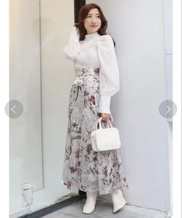 MERCURYDUO 시어 플라워 플레어 스커트 택 포함