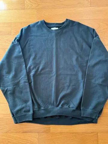 MARKAWARE HUGE SWEAT