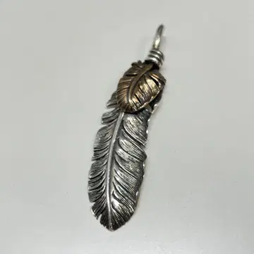 SAAD 깃털 모티브 실버 펜던트