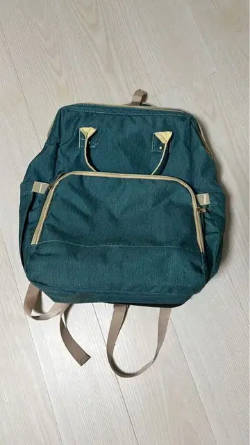 다크 그린 데님풍 백팩