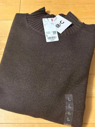 유니클로C 로우게이지 하이넥 스웨터 L 브라운