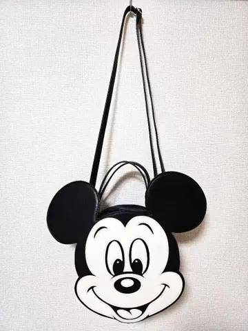 12/16 0시 판매 종료 Areeam 새상품급 미키 모노톤 페이스 백