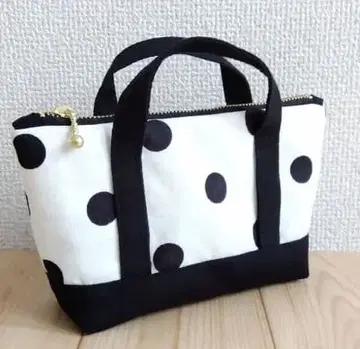 토트백형 지퍼 파우치