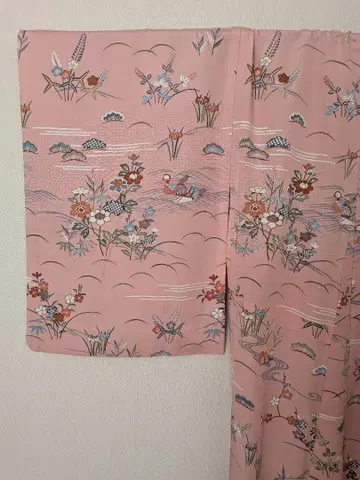 루즈한 사이즈 핑크 꽃무늬 새 패턴 츠케사게 코몬 히토에