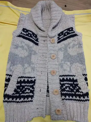 노르딕 무늬 니트 베스트