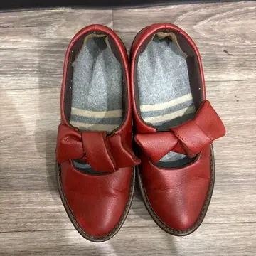 레드 가죽 리본 신발 22.0 cm
