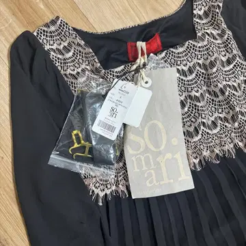 somari 긴팔 플리츠 원피스 클래시컬 원피스 새상품 경사