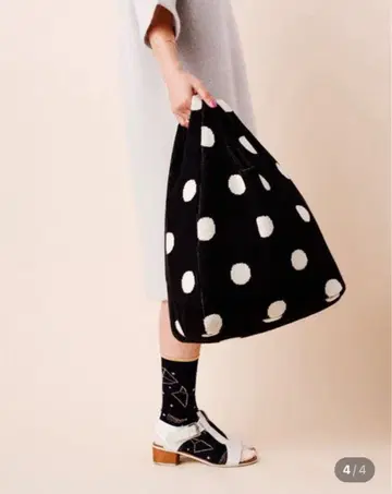 Hansel from Basel 한셀프롬바젤 니트 백