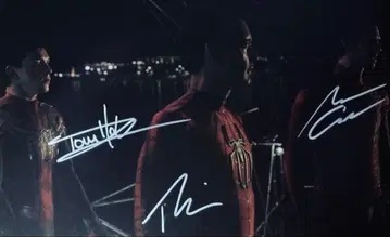 스파이더맨 톰 홀랜드 & 토비 & 앤드류 친필 사인 포함 사진