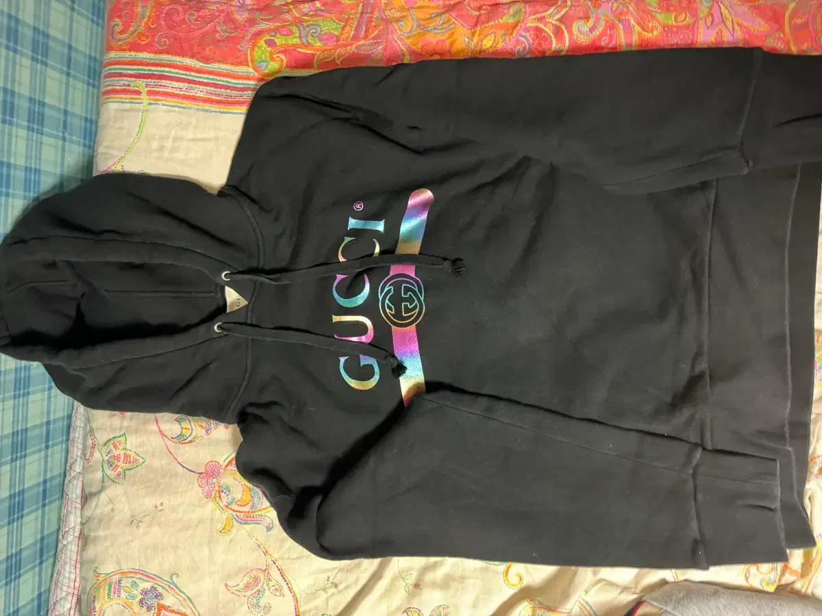 (L) Gucci Rainbow Logo Black Hoodie