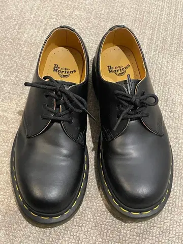 Dr. Martens 닥터마틴