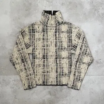 르쉘블루 Scratched Check Knit Top