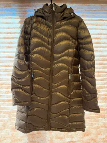 ANDREW MARC 샴페인 골드 다운 자켓 L 새상품급