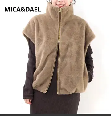 운모&딜 퍼 자켓 미사용 새상품