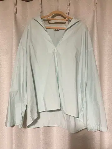 [새상품급] BASERANGE 후드 부착 스키퍼 셔츠