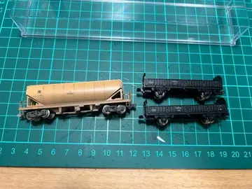 트라70000 x 2량, 요8000 x 2량, 호키2200