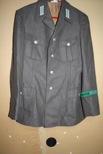 동독 국경 경비대 병사 군복 NVA 당시 물품 현 상태 자택 보관