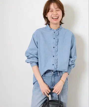 스탠드넥 데님 프릴 블라우스