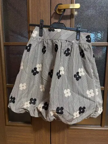 엠즈 그레이시 꽃무늬 벌룬 스커트 M 사이즈