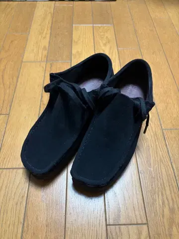 클락스 왈라비 블랙 26.5