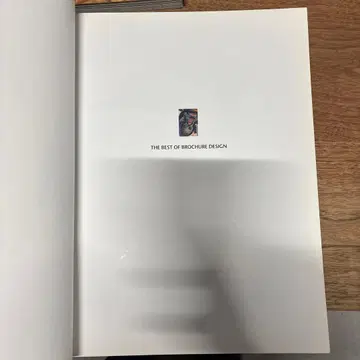 THE BEST OF BROCHURE DESIGN