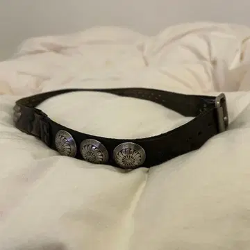 [ blackmeans ] 콘초 스터드 가죽 벨트