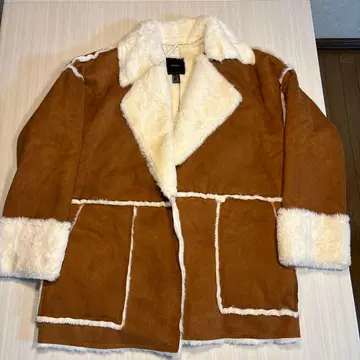 FOREVER21 무스탕 코트 M size