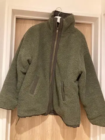올리브 그린 플리스 자켓