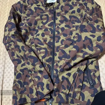 TOMMY 레오파드 무늬 점퍼 S 사이즈