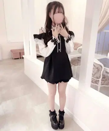 모에냐 x MARS 셋업 (숏 팬츠 없음)