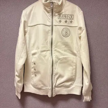 GLADIATE 화이트 점퍼 M