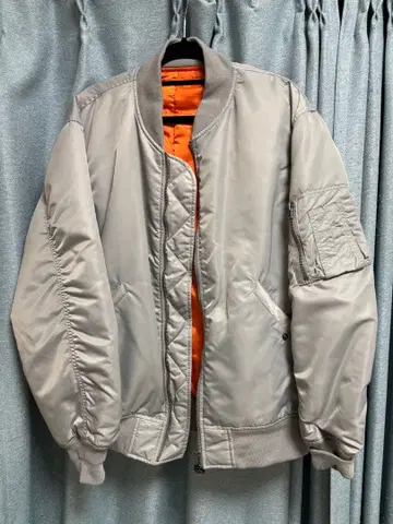 GU MA-1 히트패디드 블루종 2023 그레이 오렌지 M