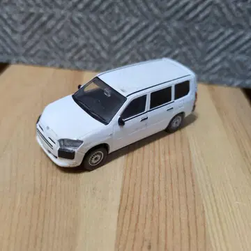 작업용 자동차 도요타 프로 박스 (화이트) 1/64 스케일 미니카