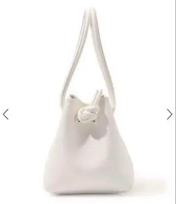 VIASIC 화이트 가죽 숄더백