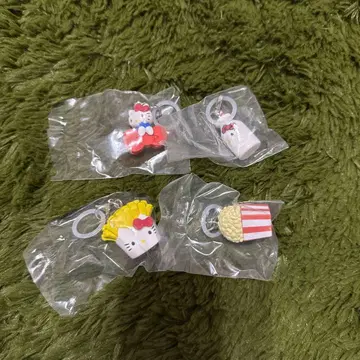 헬로키티 메지루시 참 4세트