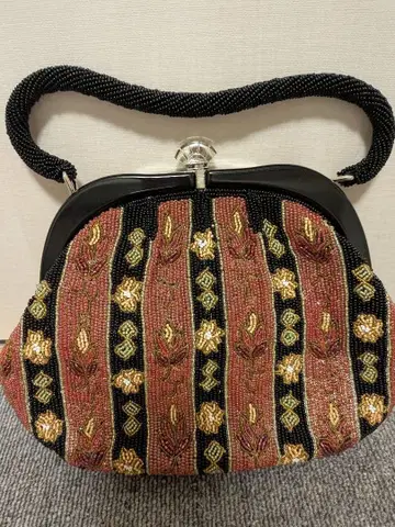 비즈 자수 핸드백