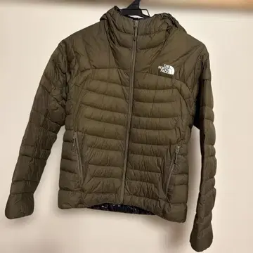 THE NORTH FACE 다운 자켓 올리브