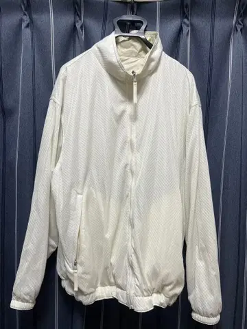 BEAMS 화이트 집업 자켓