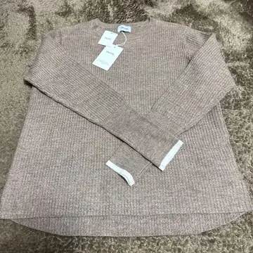 미사용 새상품 택 포함 SOMETHING 니트