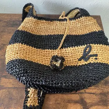 아네스베 보야주 라피아 숄더백