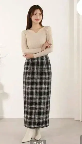 fifith 체크 무늬 백 슬릿 내로우 스커트 U150 사이즈