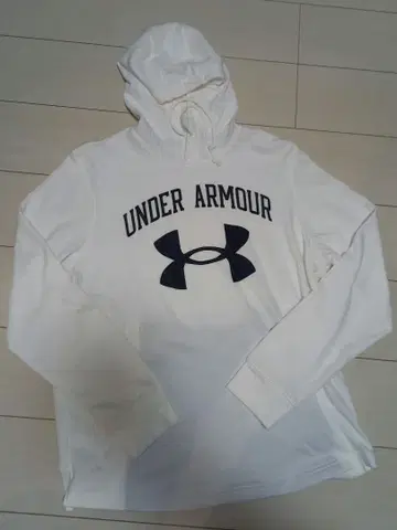 언더아머 후드 부착 후드티 화이트 L 사이즈