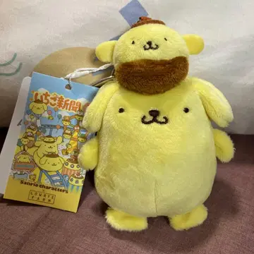 LOWRYSFARM 딸기신문 토이 키링 폼폼푸딩 산리오