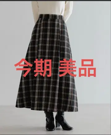 체크 자카드 플레어 스커트 안데뮤