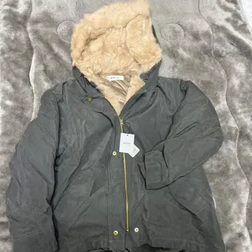 MEDOC original 카키 아우터 미사용 새상품 정가 26000엔