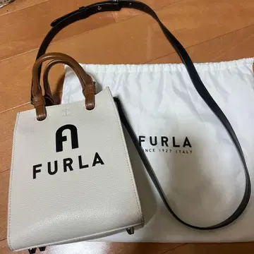 FURLA 화이트 가죽 숄더백